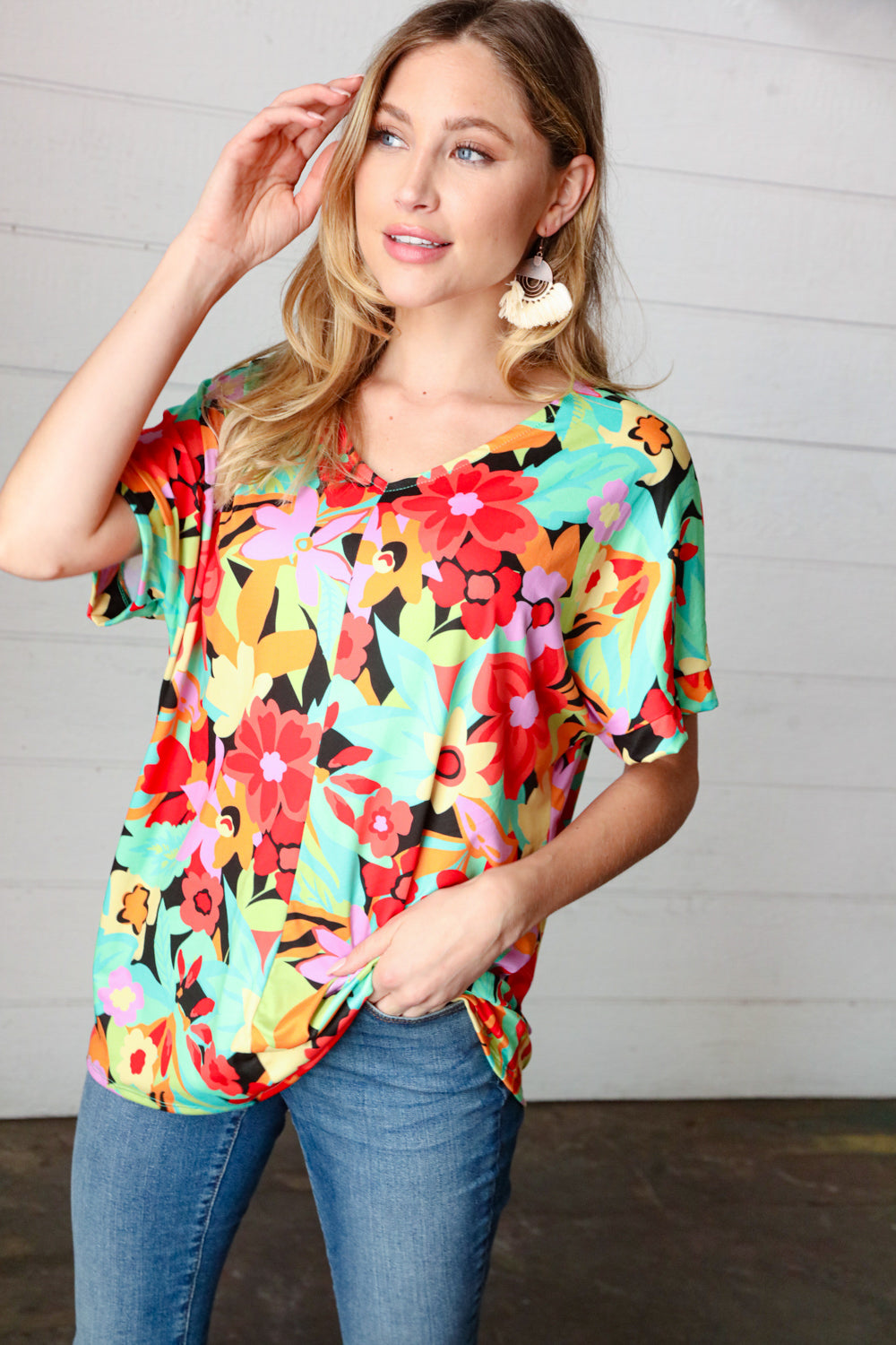 Multicolor Tropical Floral V Neck Drop Shoulder Top