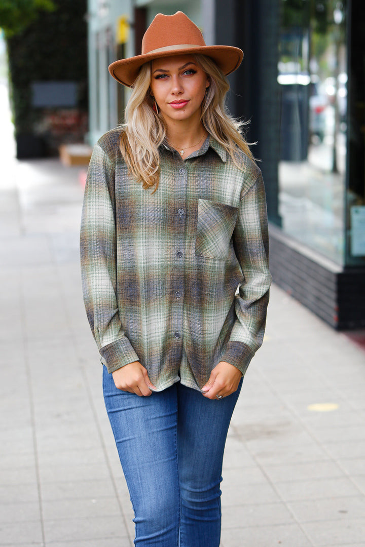 Weekend Ready Green Jacquard Plaid Button Up