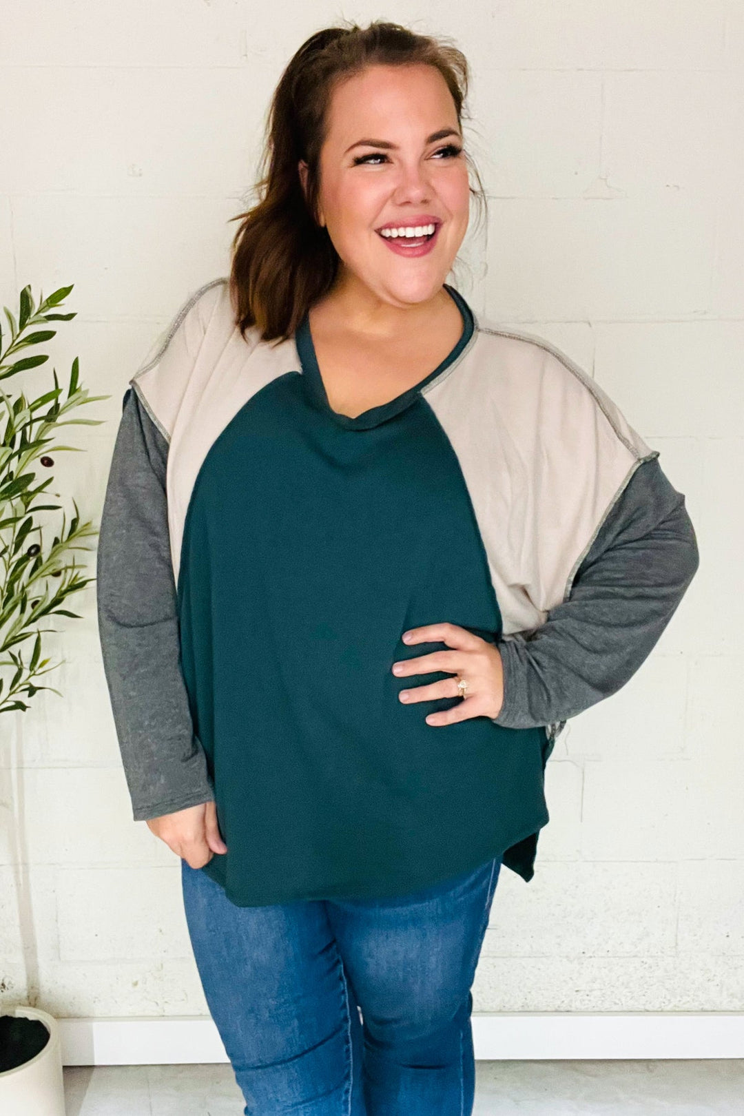 Stand Out Hunter Green V Neck Raglan Color Block Outseam Top